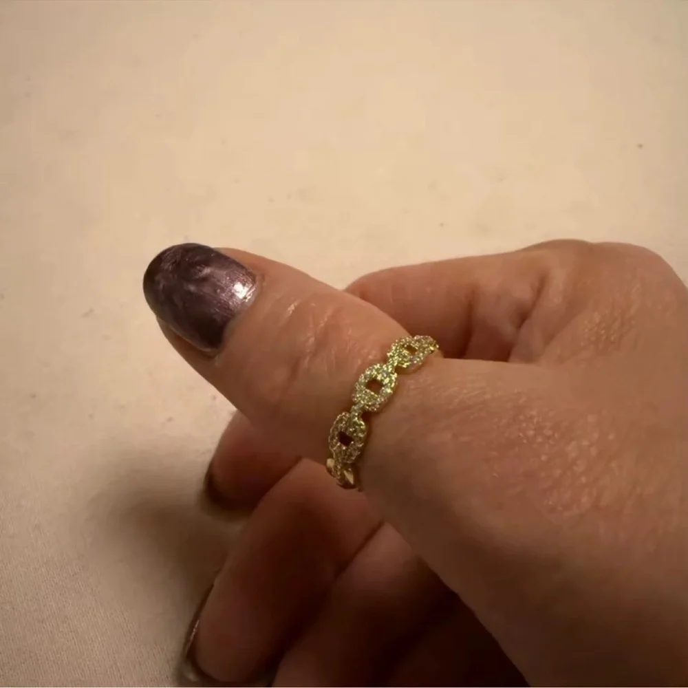 Elegant Gold Link Crystal Resizable Ring